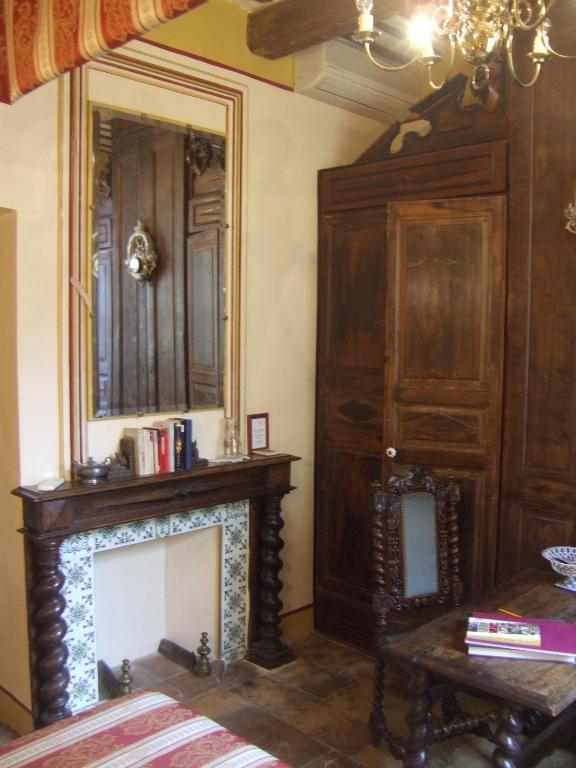 Bed and Breakfast Bize De La Tour Saint-Bonnet-du-Gard Zimmer foto