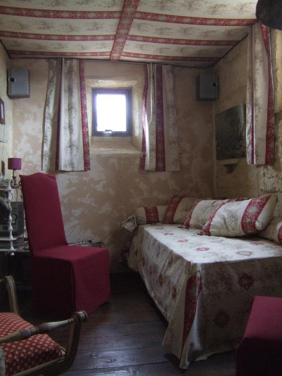 Bed and Breakfast Bize De La Tour Saint-Bonnet-du-Gard Zimmer foto
