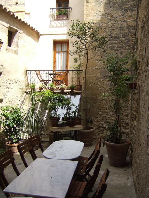 Bed and Breakfast Bize De La Tour Saint-Bonnet-du-Gard Exterior foto
